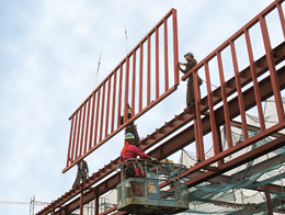 塚本鍛冶工業 建方